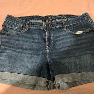 Gap girlfriend shorts